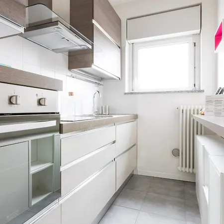 Daire Italianway Comfort - Meda 27 B Milano
